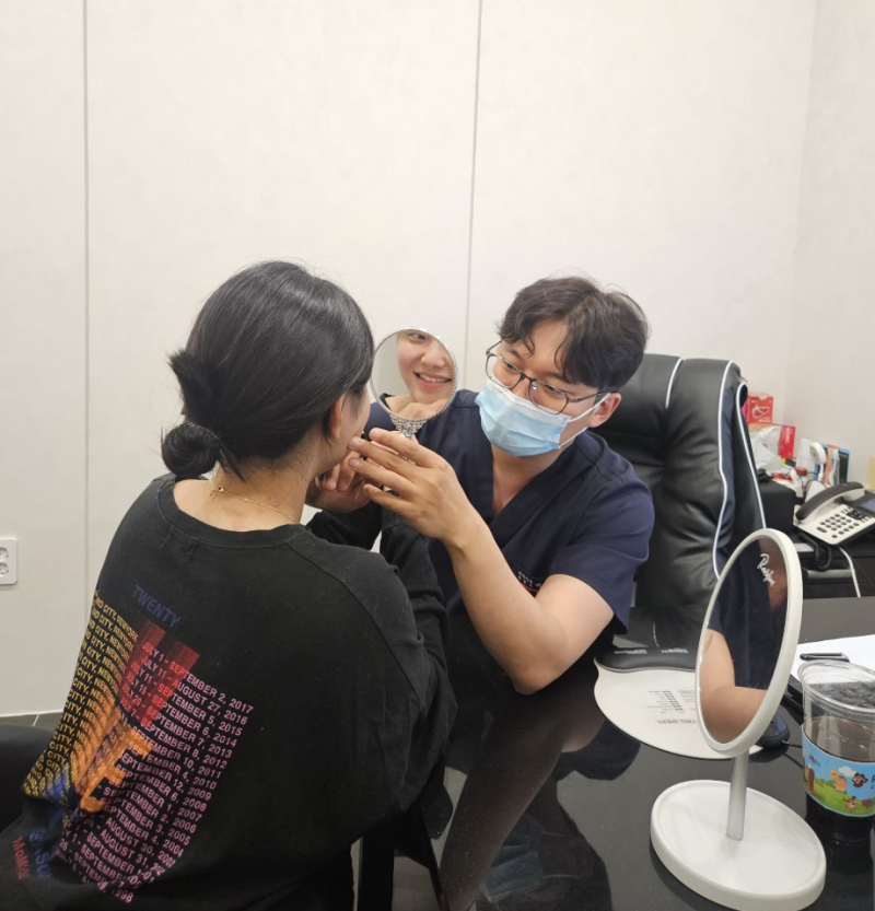 청주이마필러 윗얼굴 '라인'을 봐야한다?