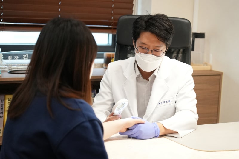 천안쌍용동피부과질환 사마귀 봄부터 증가하는 이유