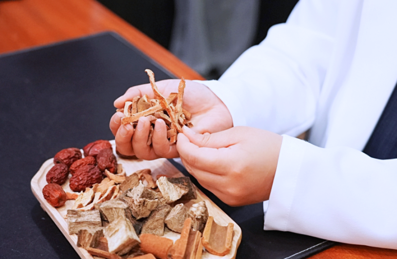 지성피부 관리 방법? 제대로 해야 '이거' 막을 수 있다